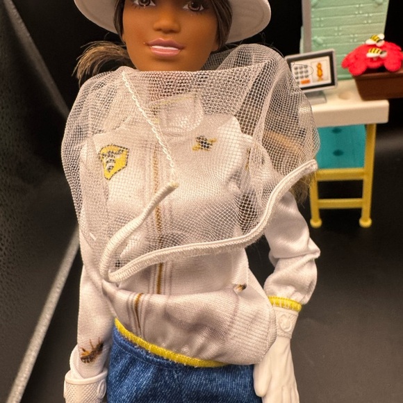 Barbie Black Beekeeper Doll You Can Be Anything Playset Stand, Bee Hives, Honey - Picture 8 of 11